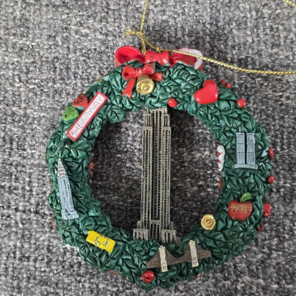 Empire State Building New York City Wreath Christmas Ornament 3